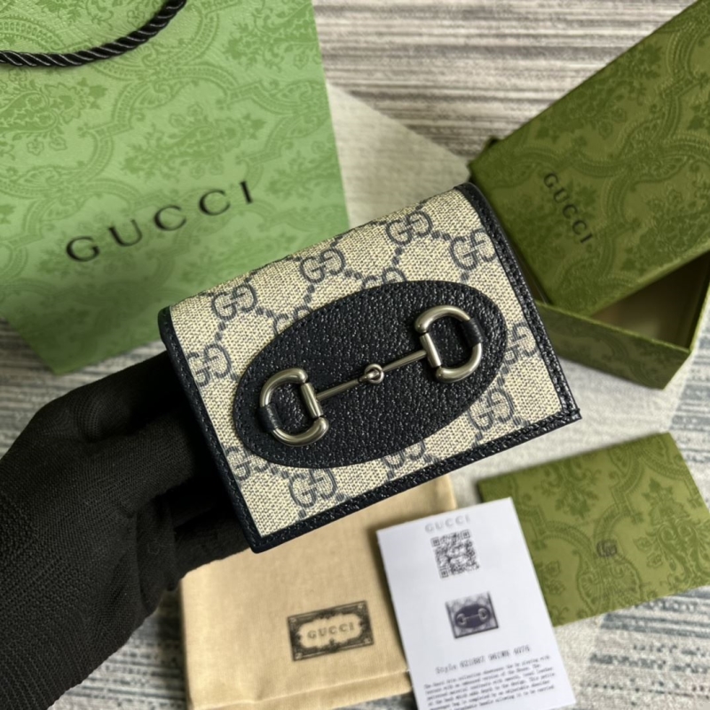 G*u*i wallets & purse